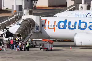 客機急墜4000公尺！副機師狂喊「殺了我」　機長浴血救下174人現況曝