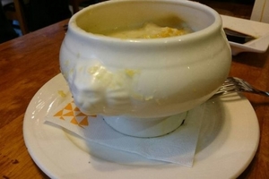 全台酥皮濃湯都用「雙獅頭碗」！店員曝崩潰內幕說：「你們以為碗只是好看嘛！」網驚:以後不敢吃了！