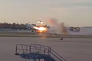 國際嚴重空難！貨機起飛「引擎突噴飛」墜毀　