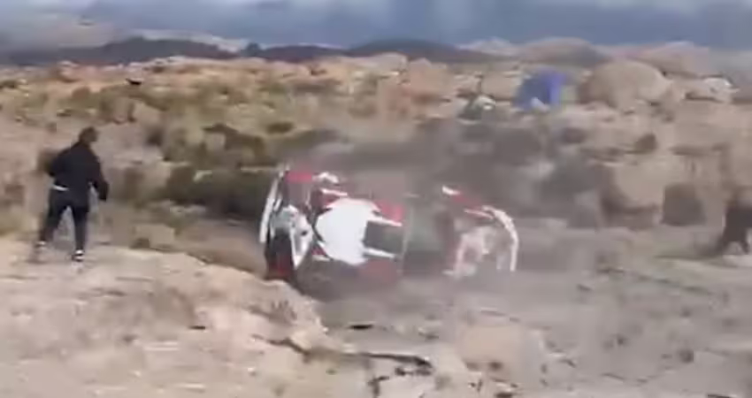 拉力嚴重事故！賽車失控高速衝出車道　觀眾傷亡情況曝光