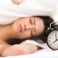 最佳入睡时间：晚上11时，警惕5种失眠危害大