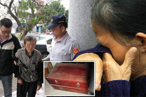 老婦將「20萬養老金」藏木箱2年後竟消失了，警方搜查發現「小偷」居然是…令她欲哭無淚！