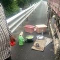 停高速公路涮火鍋 狂司機：老婆肚餓