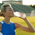 為什麼跑步時補水過量與脫水一樣危險？