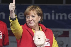 德國「鐵娘子」梅克爾達陣有望！社民黨同意展開組閣談判 最快4月前組成新政府