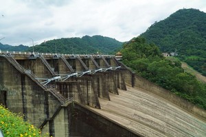 快訊／卡努狂灌7000萬噸水量！石門水庫晚間10時調節性放水