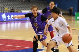 WCBA／彭詩晴、黃品蓁聖誕節得分上雙　上海新疆戰績僵持