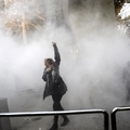 「獨裁者去死」　伊朗9年來最大反政府示威已釀2死