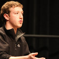 臉書創辦人坦承科技加強集權
