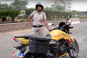 女波麗士出巡！印度「性侵之都」警察局組機車巡邏隊 清一色女警打擊性犯罪