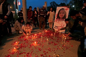巴基斯坦7歲女童姦殺案兇嫌落網　議員民眾怒喊：公開吊死他！　