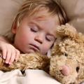 幫助寶寶睡眠 運用誘導活動