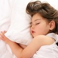 簡化孩子就寢時間 睡眠充足發育好