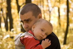 男性產後憂鬱 如何幫助爸爸？