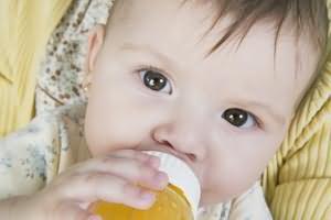 寶寶喝果汁的四大要點