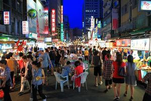 女大生逛夜市 隔天早餐後竟痛到躺著