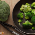 助減重又防癌，「蔬菜之王」花椰菜人人可吃？這2種人要三思