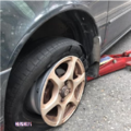 爆胎車十年沒換胎！網轟：用命在省錢