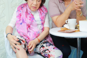 〈阿姑想萌1〉狂打17劑少女針 81歲周遊補辦世紀婚宴【壹點就報】