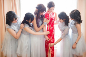 偕5伴娘拍攝火辣照 新娘：留住最美的一刻
