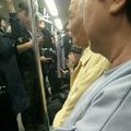 她生理痛被逼讓座！老翁動手撞人 怒嗆：打妳兩巴掌