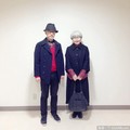 日本超甜蜜銀髮夫妻檔，結婚３７年來「天天都穿情侶裝放閃」！