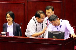 吳音寧又惹議 徐世榮：該換掉的是董事會沒用的男人