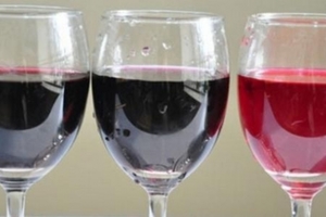 喝葡萄酒有益健康：但你買的可能是假酒！營養師教你一招就能辨別！