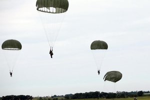 漢光預演墜地傘兵昏迷指數恢復至11分，可眨眼回應