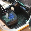 男子砸毀6計程車車窗取財 司機：要他賠車窗錢