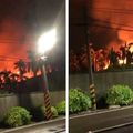 鳥松倉庫大火延燒　目擊者：一直在垮