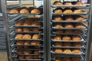 高雄某大學「訂1萬顆麵包」惡意棄單　烘焙坊認賠「道出來龍去脈」網怒：根本最壞榜樣！