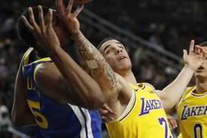 與JR Smith一視同仁 Lonzo Ball上場貼繃帶遮刺青