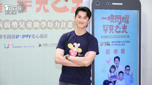 吳慷仁一舉一動引發關注。(圖/TVBS資料畫面) 吳慷仁一舉一動引發關注。(圖/TVBS資料畫面)