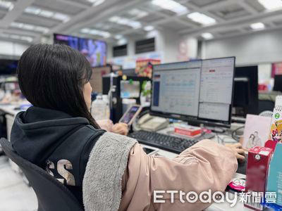 新人沒禮貌!她傻「2000年後小孩都這樣?」 網逆風:不分年齡 新人沒禮貌!她傻「2000年後小孩都這樣?」 網逆風:不分年齡