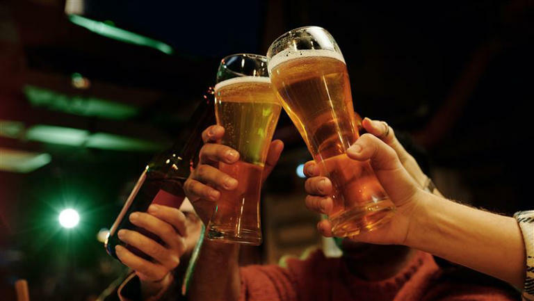 喝酒,舉杯,慶祝,(圖/Pexels) 喝酒,舉杯,慶祝,(圖/Pexels)