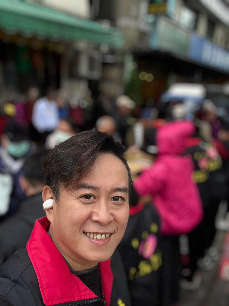 四海幫創堂元老許榮傑對逝世的母親表達無盡的思念。(照片/許榮傑提供) 四海幫創堂元老許榮傑對逝世的母親表達無盡的思念。(照片/許榮傑提供)
