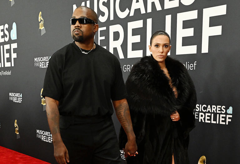 美國饒舌歌手「肯爺」肯伊威斯特(Kanye West),和老婆比安卡(Bianca Censori)驚傳離婚。(圖/shutterstock 達志) 美國饒舌歌手「肯爺」肯伊威斯特(Kanye West),和老婆比安卡(Bianca Censori)驚傳離婚。(圖/shutterstock 達志)