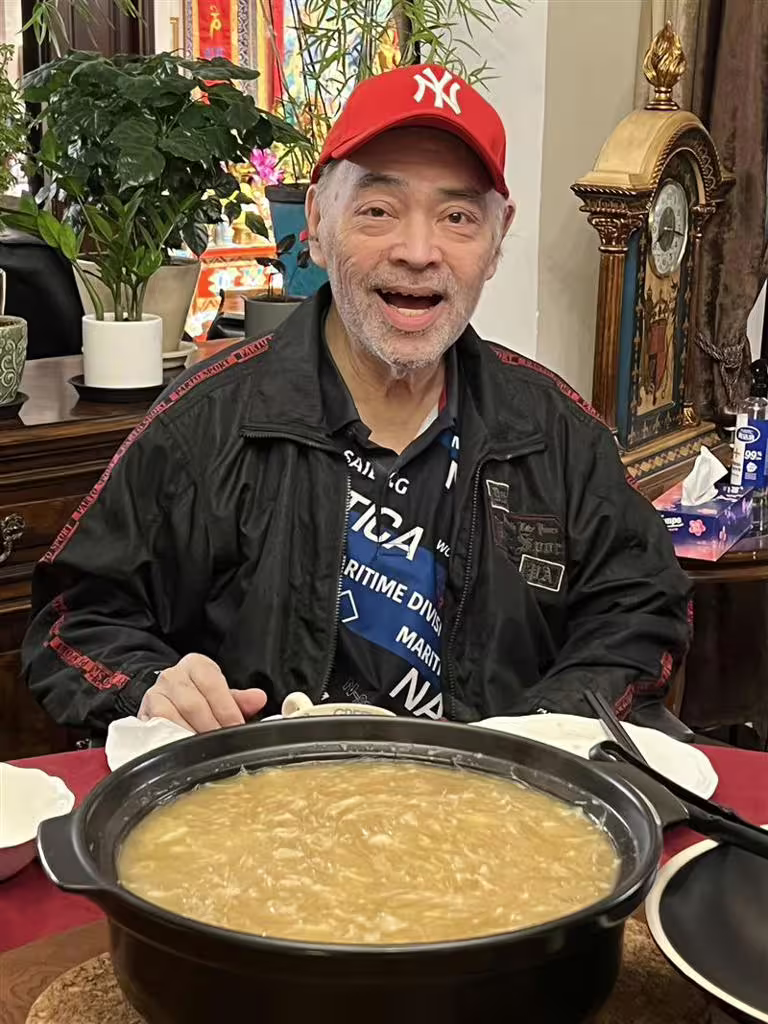 張偉文病危,外界希望度過難關。(圖/翻攝自方俊臉書) 張偉文病危,外界希望度過難關。(圖/翻攝自方俊臉書)