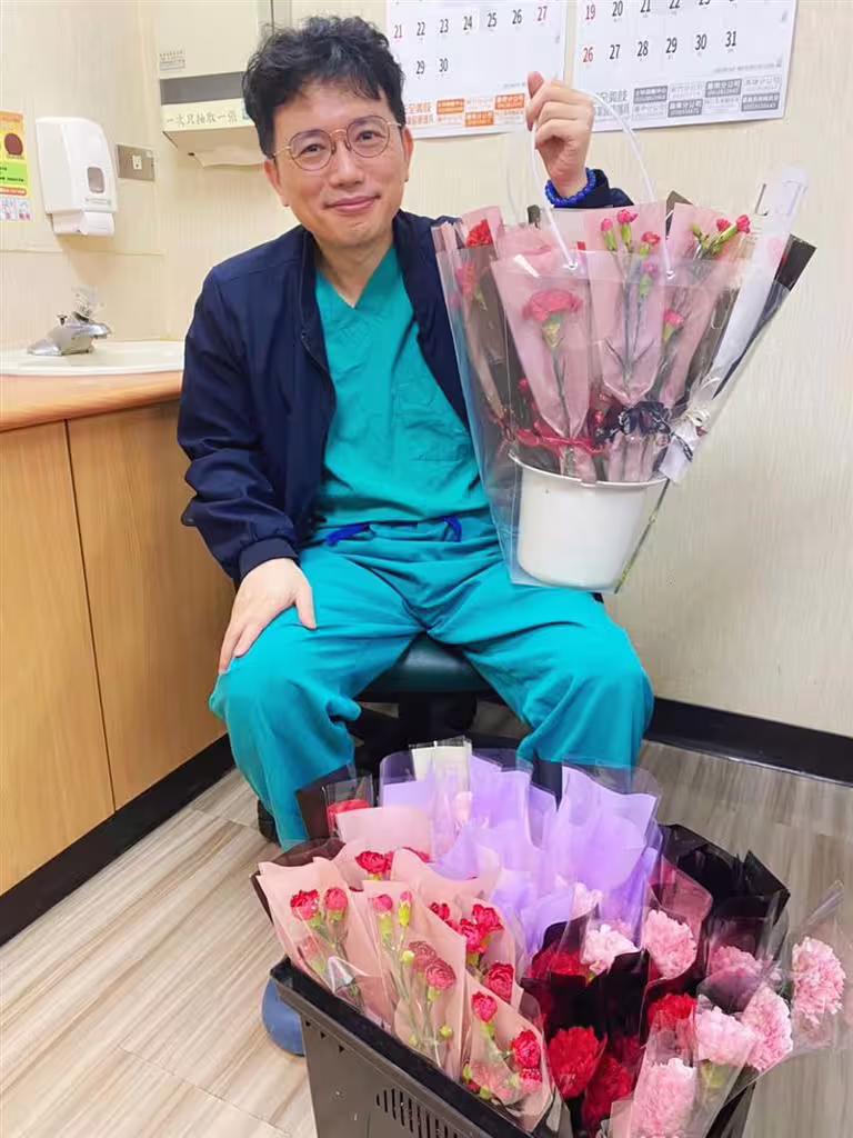 江坤俊去年爆發桃色風波。(圖/翻攝自江坤俊臉書) 江坤俊去年爆發桃色風波。(圖/翻攝自江坤俊臉書)