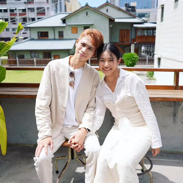 家寧開撕Andy老師,雙方互咬出軌。(圖/翻攝自IG) 家寧開撕Andy老師,雙方互咬出軌。(圖/翻攝自IG)