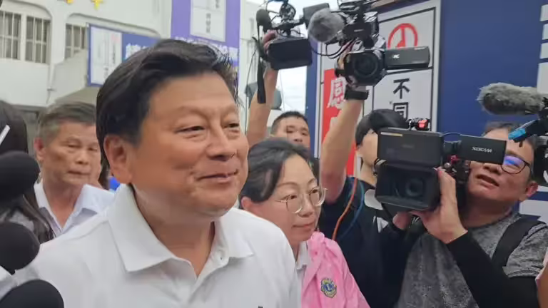 ▲花蓮議員胡仁順透露國民黨立委傅崐萁(圖)曾宣傳「反罷免成功,花蓮每年多161億」。(圖/記者劉松霖攝) ▲花蓮議員胡仁順透露國民黨立委傅崐萁(圖)曾宣傳「反罷免成功,花蓮每年多161億」。(圖/記者劉松霖攝)