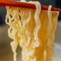 泡麵「調味包」該先加還後放？大廠曝正確加法：味道更有層次
