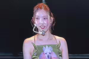 直擊》TWICE娜璉啤酒節加碼多唱15分鐘 寵粉劇透新歌：不管了