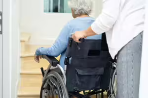 8月新制一次看 80歲以上聘外籍看護免評
