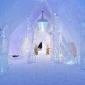 真正的冰雪宮殿，每年新造1次，3個月後就自行融化，一房難求