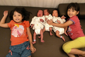 這名孕婦喜懷3胞胎但在醫生建議下只好「忍痛減胎」，沒想到5年後竟發生了「這樣的奇蹟」！
