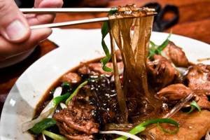 為何韓國喜歡用扁平又難用的金屬筷子？