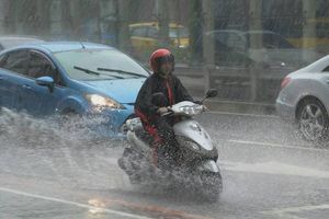 今天一樣「午後大雷雨」 白天高溫35度!