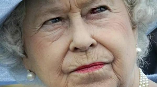 ▲▼英國女王伊莉莎白二世是蜥蜴人？（圖／翻攝自推特）